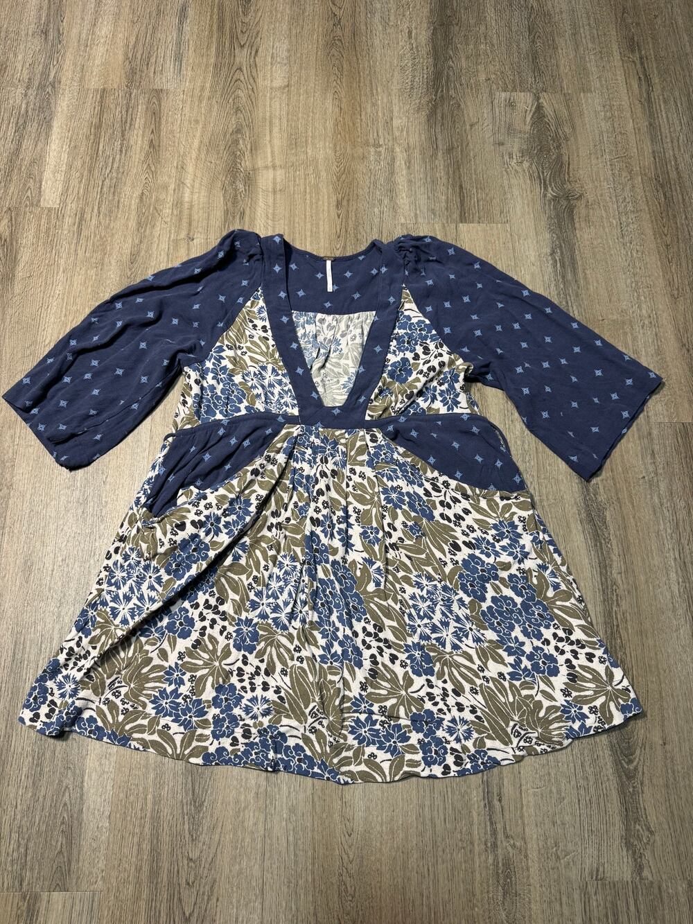 Free People Women's Blue Talulla Printed 3/4 Sleeve V-Neck Dress